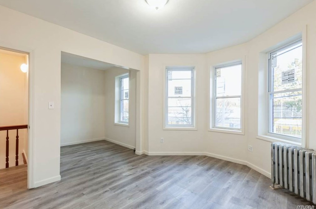 32-26 99th St, Flushing NY  11369-1315 exterior