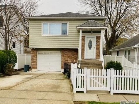 67 Marina Rd, Barnum Island, NY 11558-1006