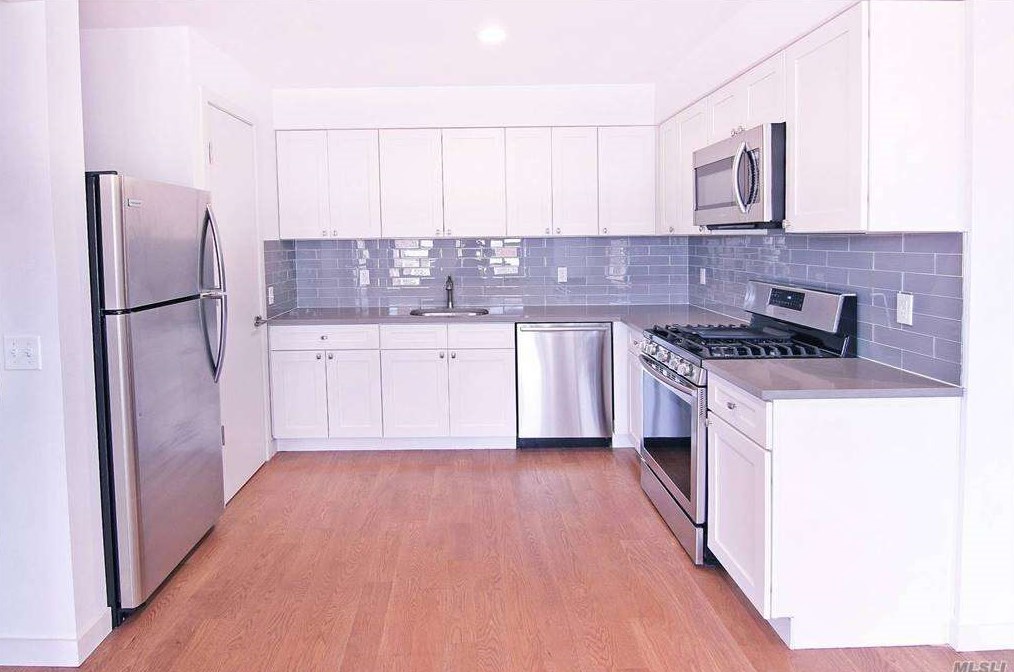 14-25 27th Ave #3a, Long Island City, NY 11102