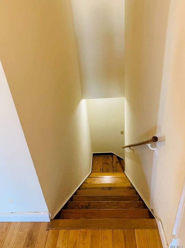 9972 66th Rd, Flushing, NY 11374