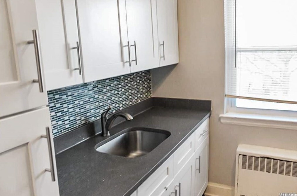 19-34 21st Dr #2nd Fl, Long Island City, NY 11105