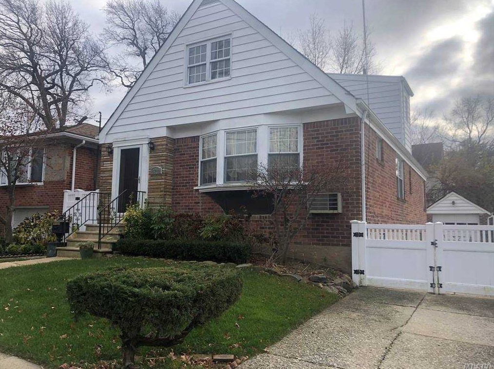 157-22 13th Ave, Flushing, NY 11357-1707