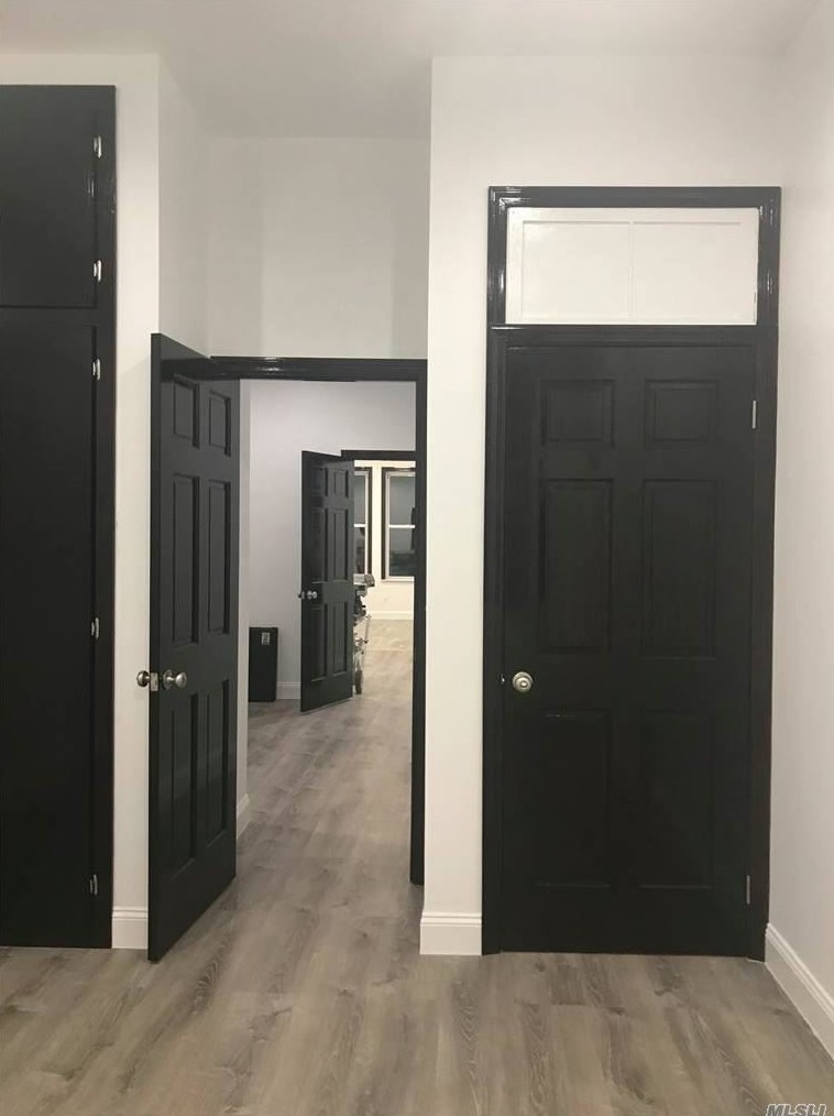 484 Onderdonk Ave #2l, Flushing, NY 11385