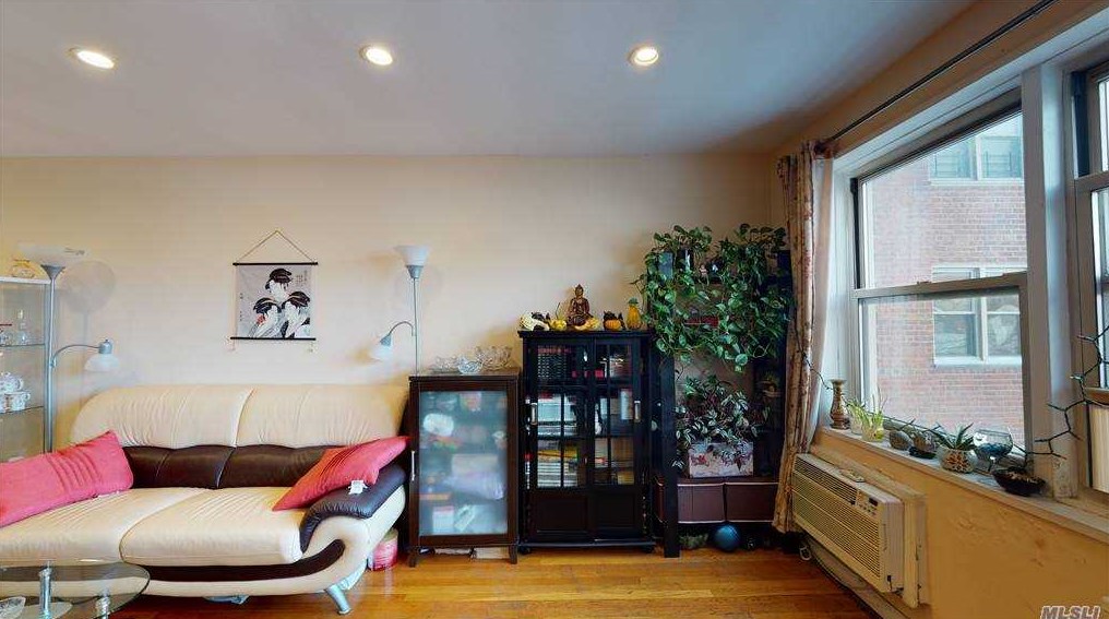 92-30 56th Ave, Flushing, NY