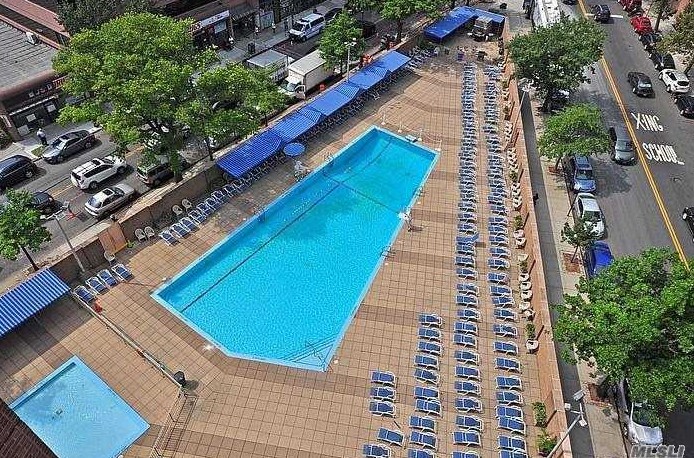7025 Yellowstone Blvd, Flushing NY  11375-3164 exterior