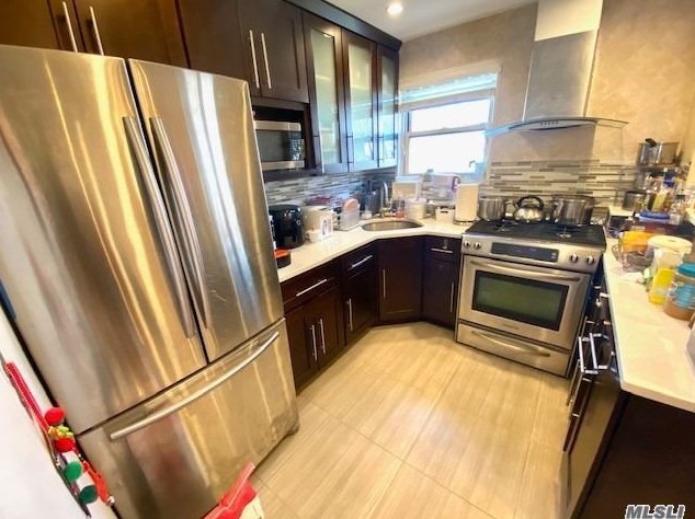 220-37 73rd Ave, Flushing, NY 11364-2320