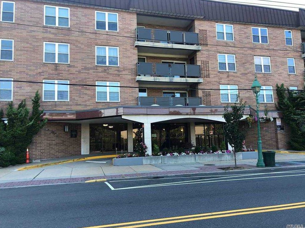 360 Central Ave #212, Meadowmere Park, NY 11559