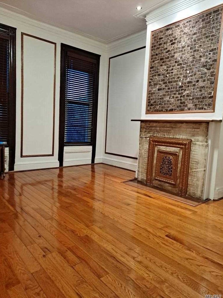737 Chauncey St, Brooklyn NY  11207-1424 exterior