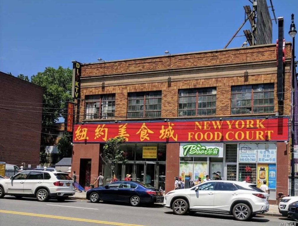 133-35 Roosevelt Ave, Flushing NY  11354-4458 exterior