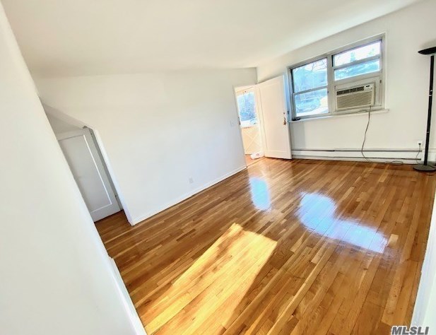 220-45 73rd Ave, Flushing, NY 11364-2320