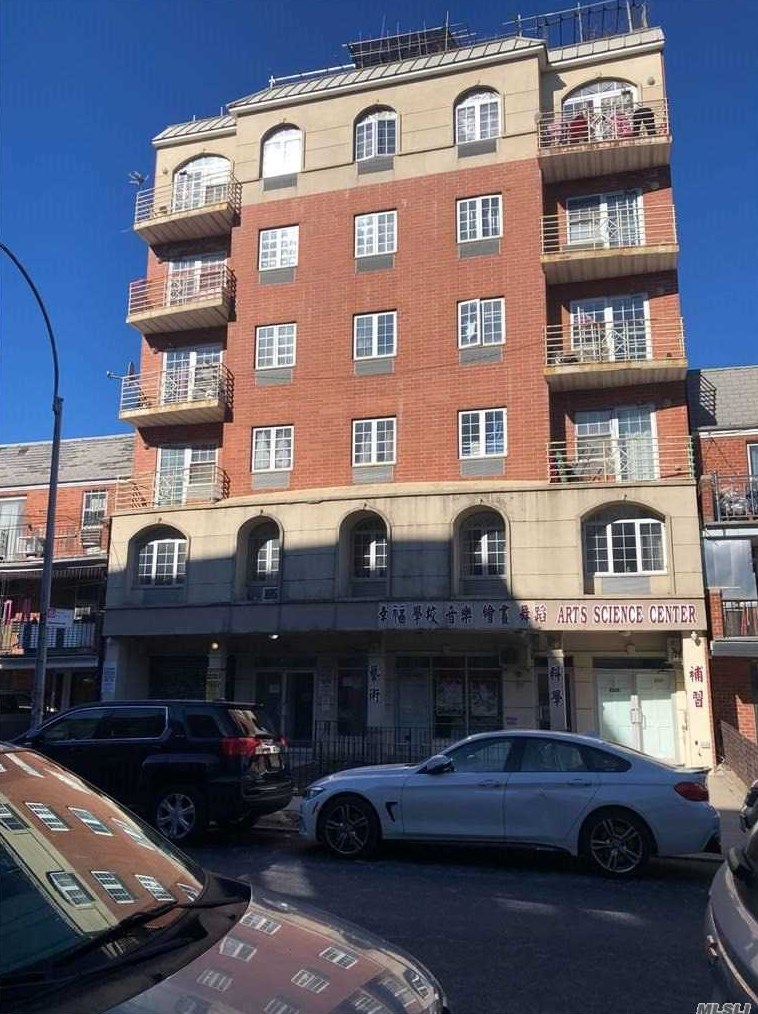 144-49 Barclay Ave #4d, Flushing, NY 11355
