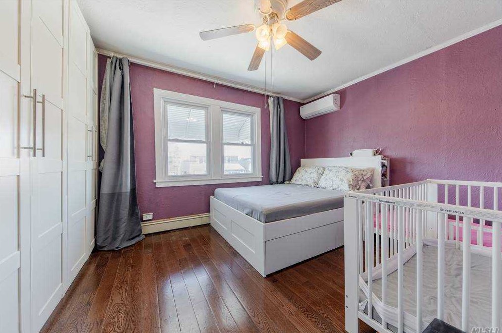 32-35 203rd St, Flushing NY exterior