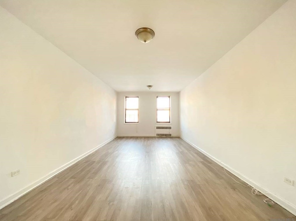 85-14 Broadway #5k, Flushing, NY 11373