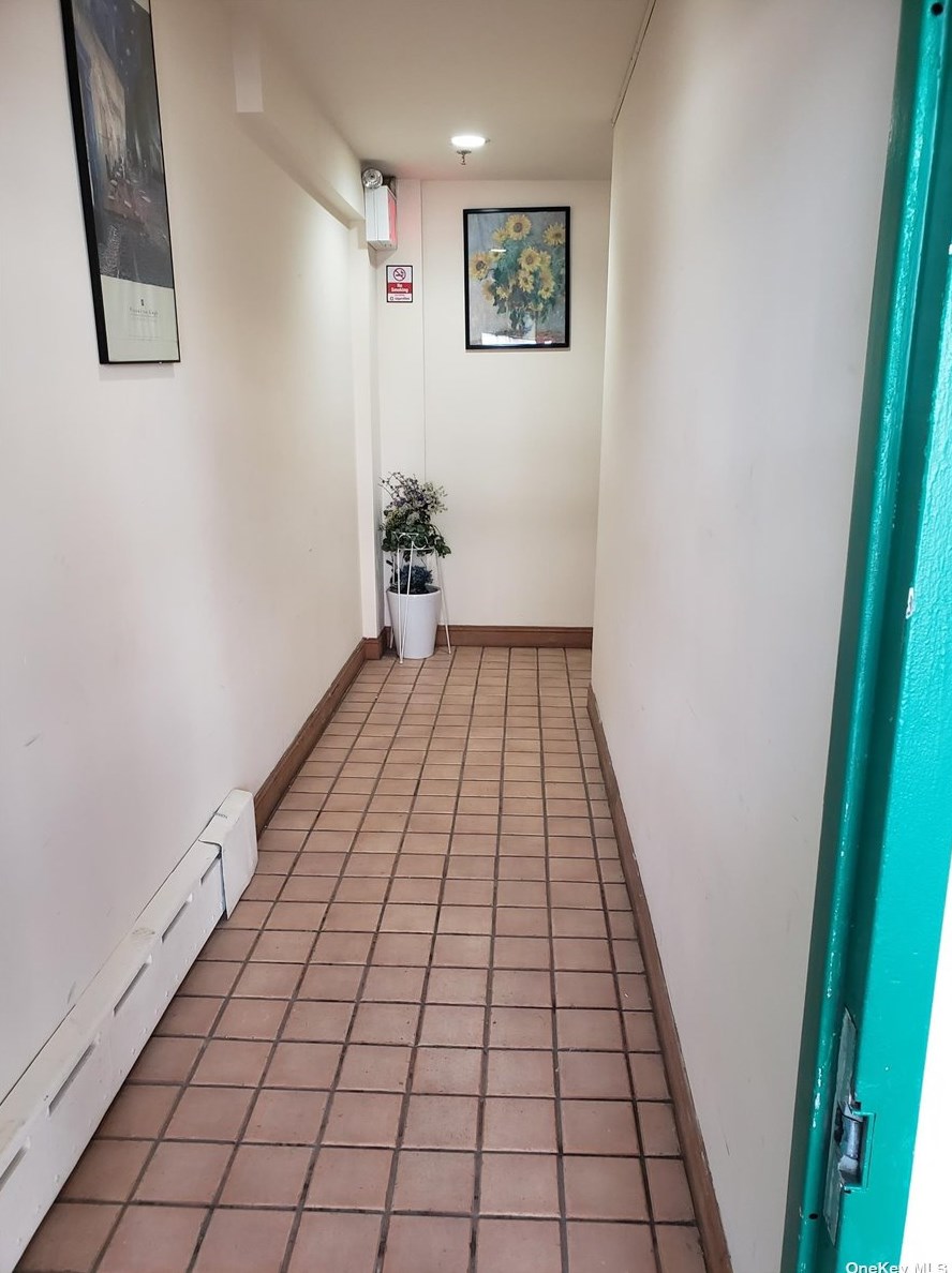 4548 47th St #1a, Flushing, NY 11377