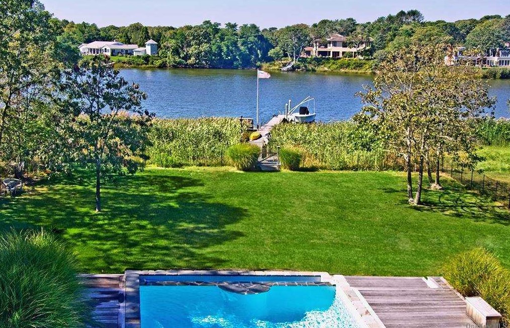 45 Old Main Rd, Quogue, NY 11959-4200