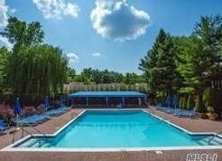 228 Estates Ter, North Hills, NY 11030-4003