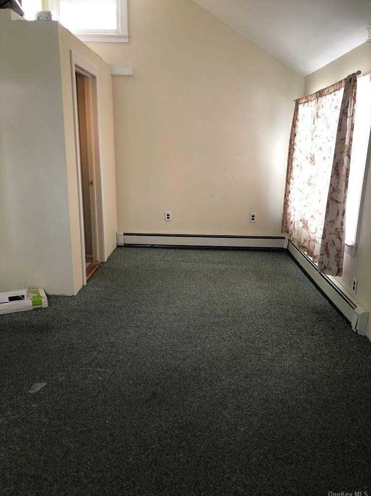 59 Adirondack Dr, Selden NY  11784-3234 exterior