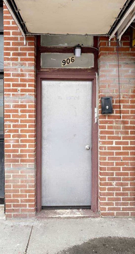 906 Utica Ave, Brooklyn NY  11203-4314 exterior