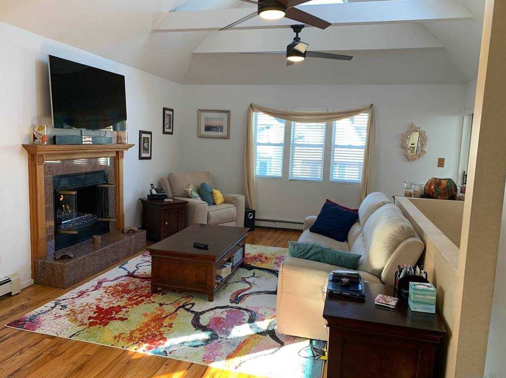 524 W Fulton St, East Atlantic Beach, NY 11561