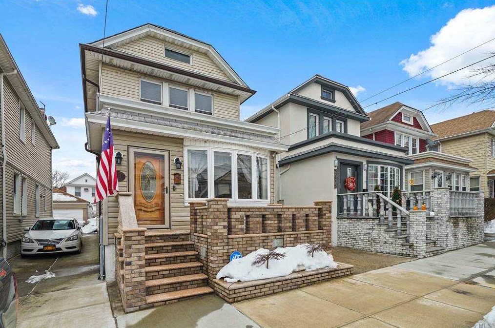 78-17 86th St, Flushing, NY 11385-1029