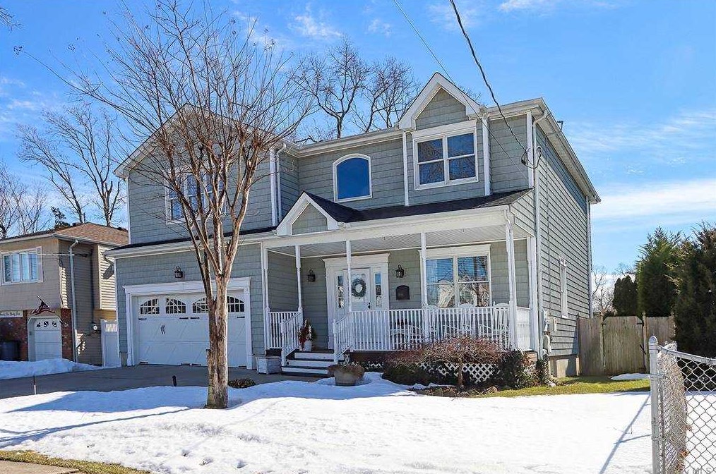 2188 Cameron Ave, North Merrick, NY 11566-2221