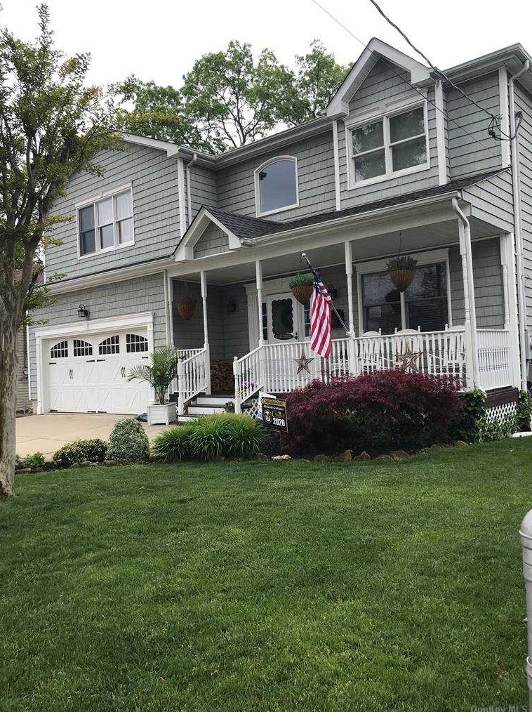 2188 Cameron Ave, North Merrick NY 11566-2222 exterior