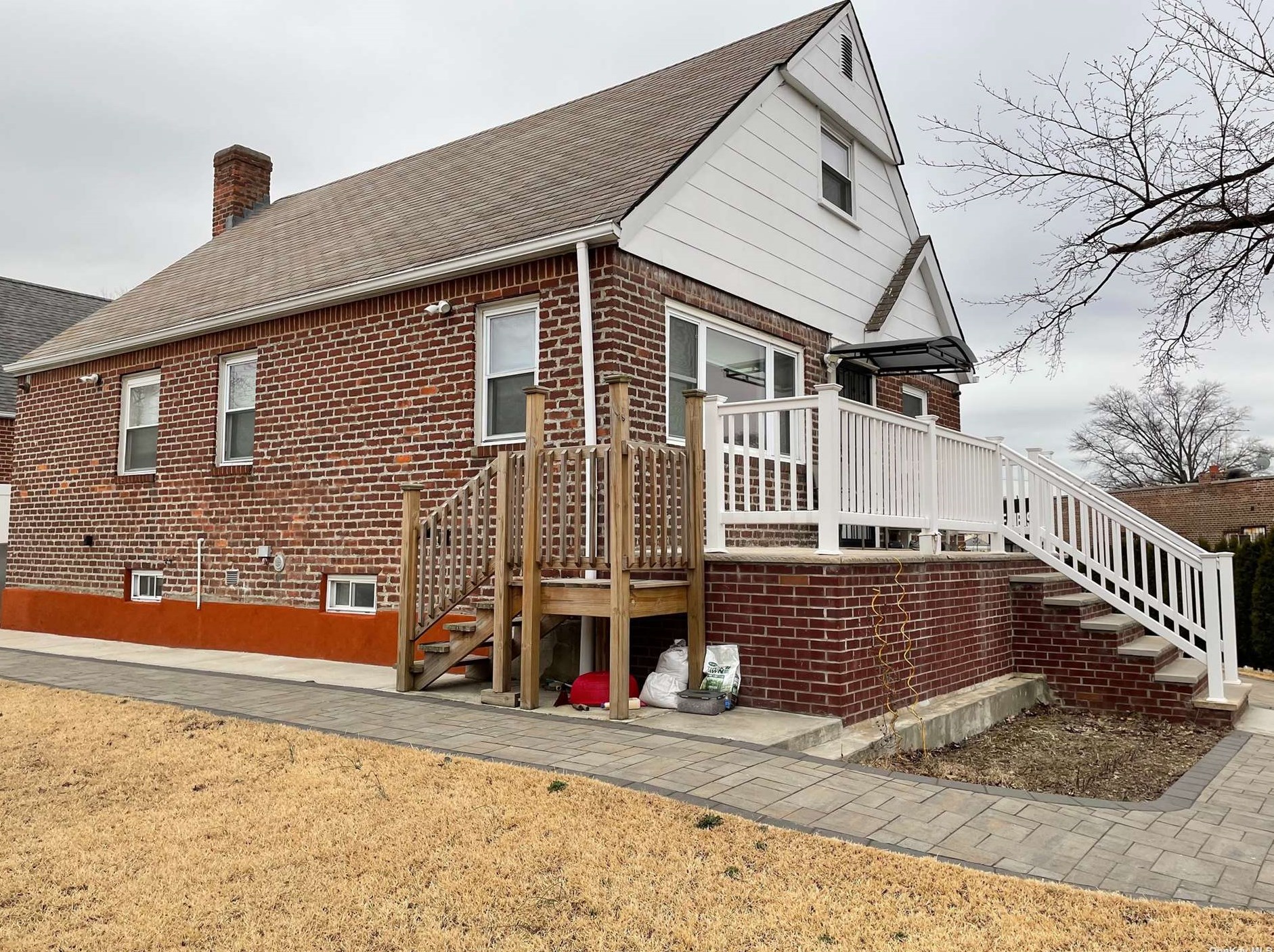 47-06 201st St, Flushing, NY 11361-1014