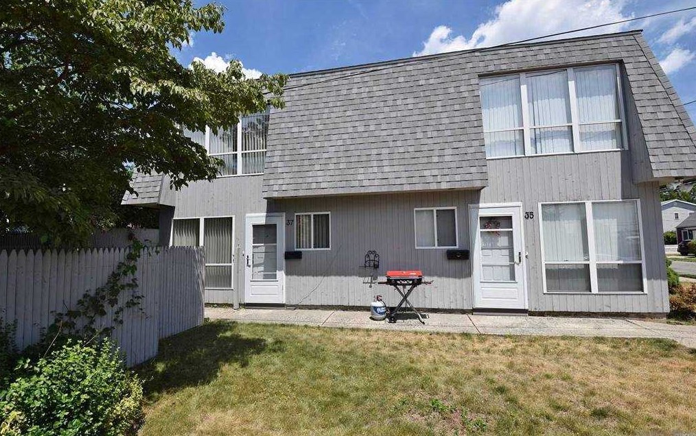 35 Linwood Rd S, Port Washington, NY 11050