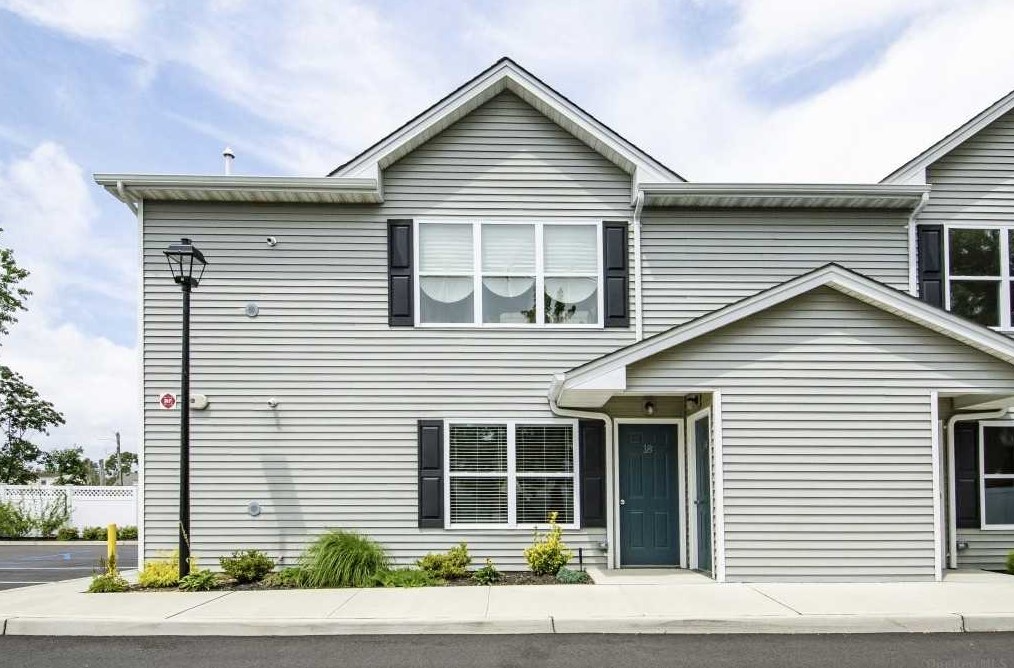 2870 Grand Ave #3, North Baldwin, NY 11510