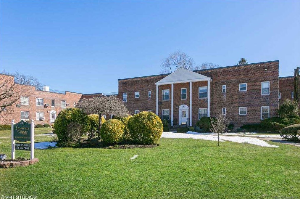 285 Central Ave #c5, Meadowmere Park, NY 11559