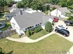 3403 Hawthorne Dr, North Wantagh, NY 11793