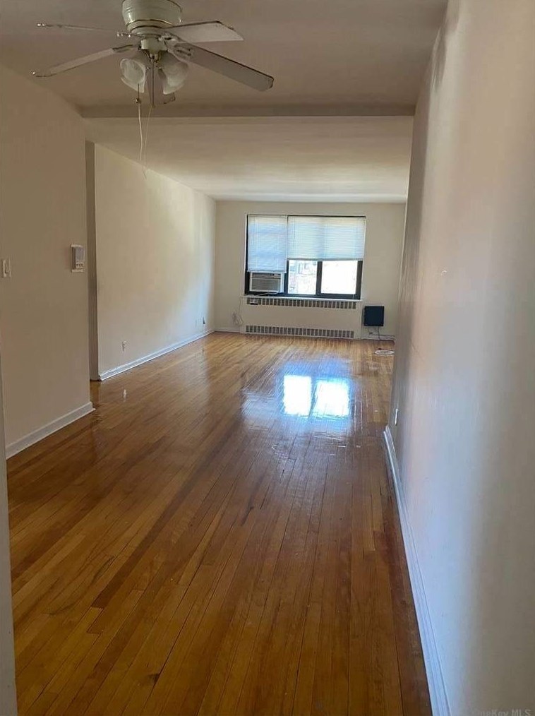 15 Clent Rd #3a, Great Neck, NY 11021