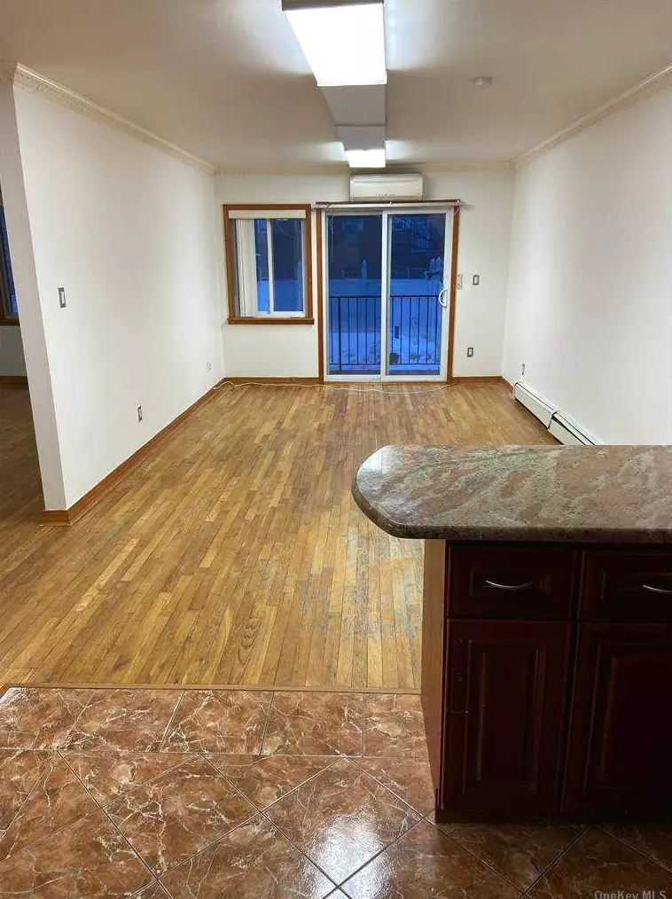 141-31 84th Dr, Jamaica, NY 11435