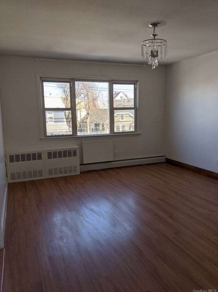 125-02 6th Ave #3f, Flushing, NY 11356