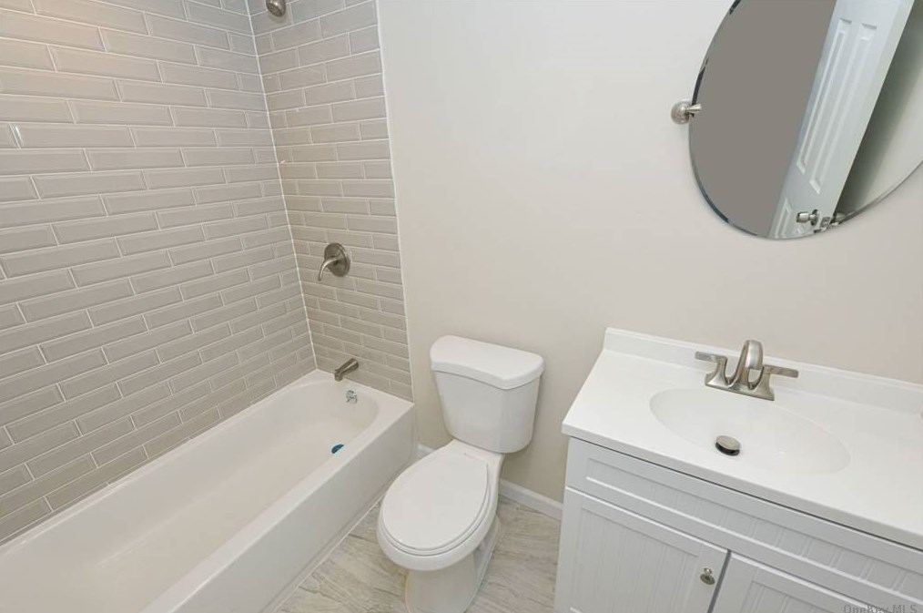 86-29 77 Ave, Flushing NY 11385-7521 exterior