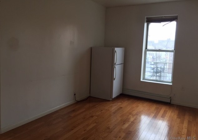 567 Sutter Ave, Brooklyn NY  11207-4002 exterior