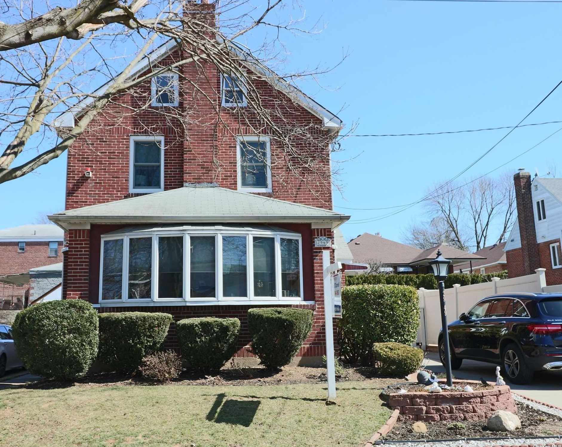 29-49 169th St, Flushing, NY 11358-4111