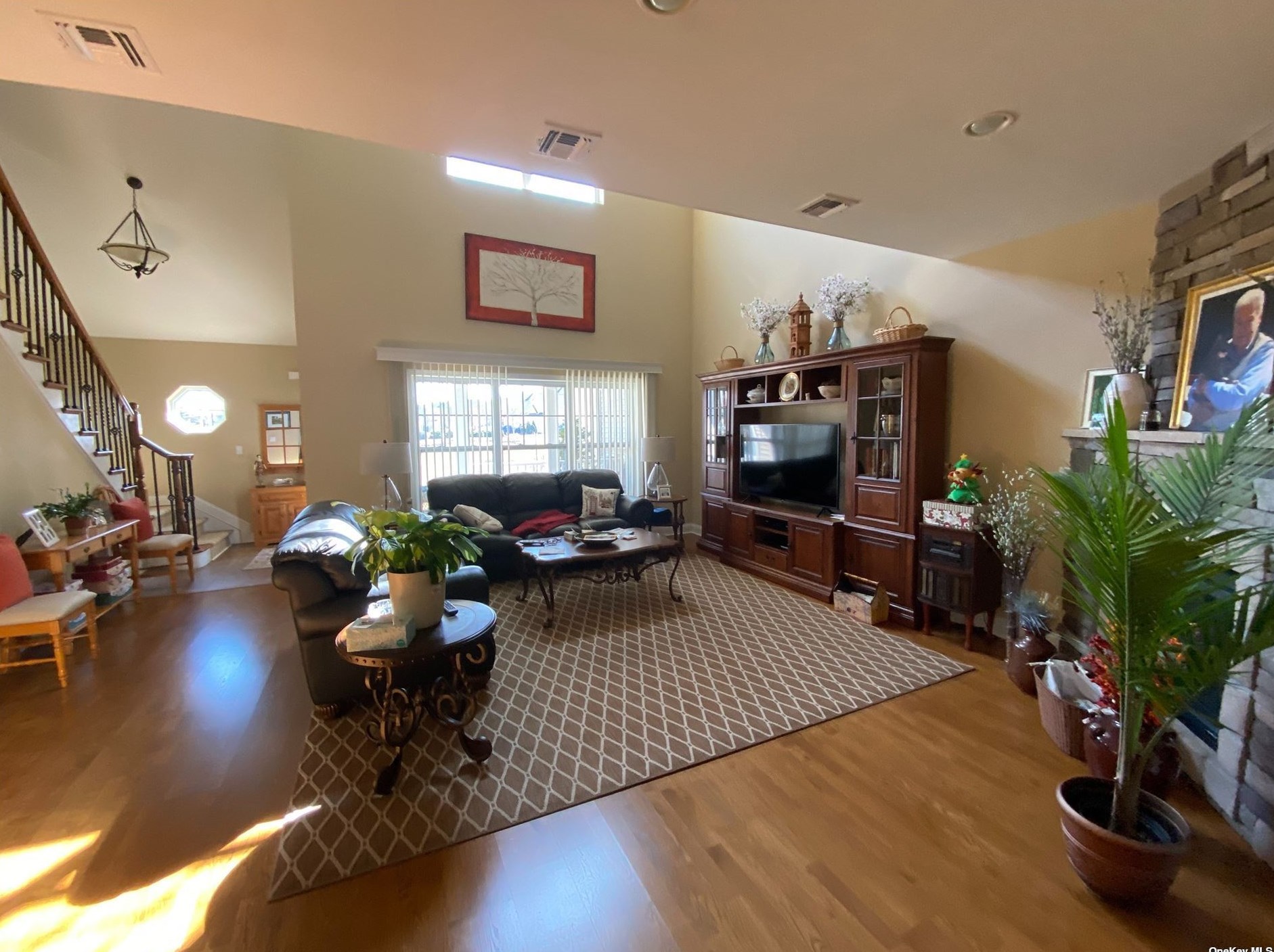 34 Purple Row, Northampton, NY 11901-3204