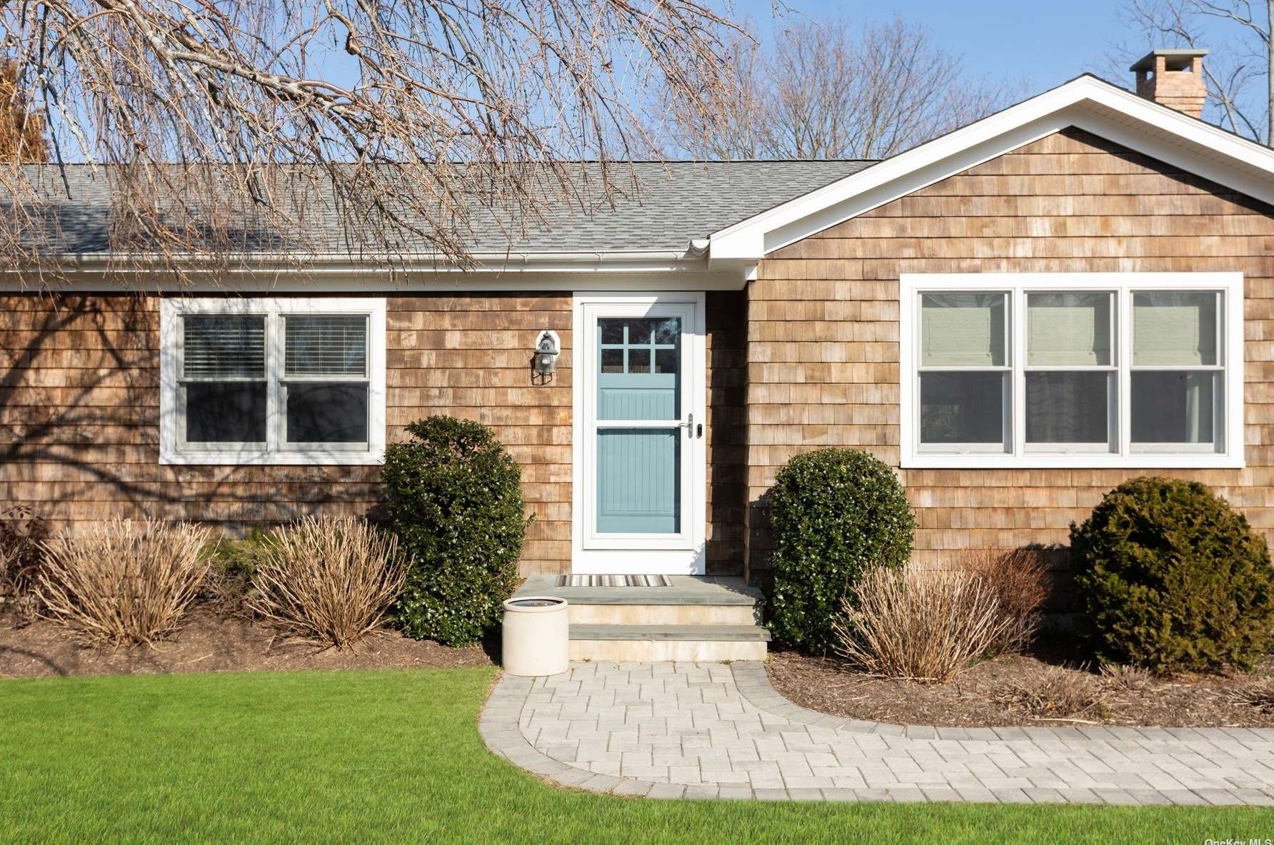 4550 Deep Hole Dr, Mattituck, NY 11952-2645