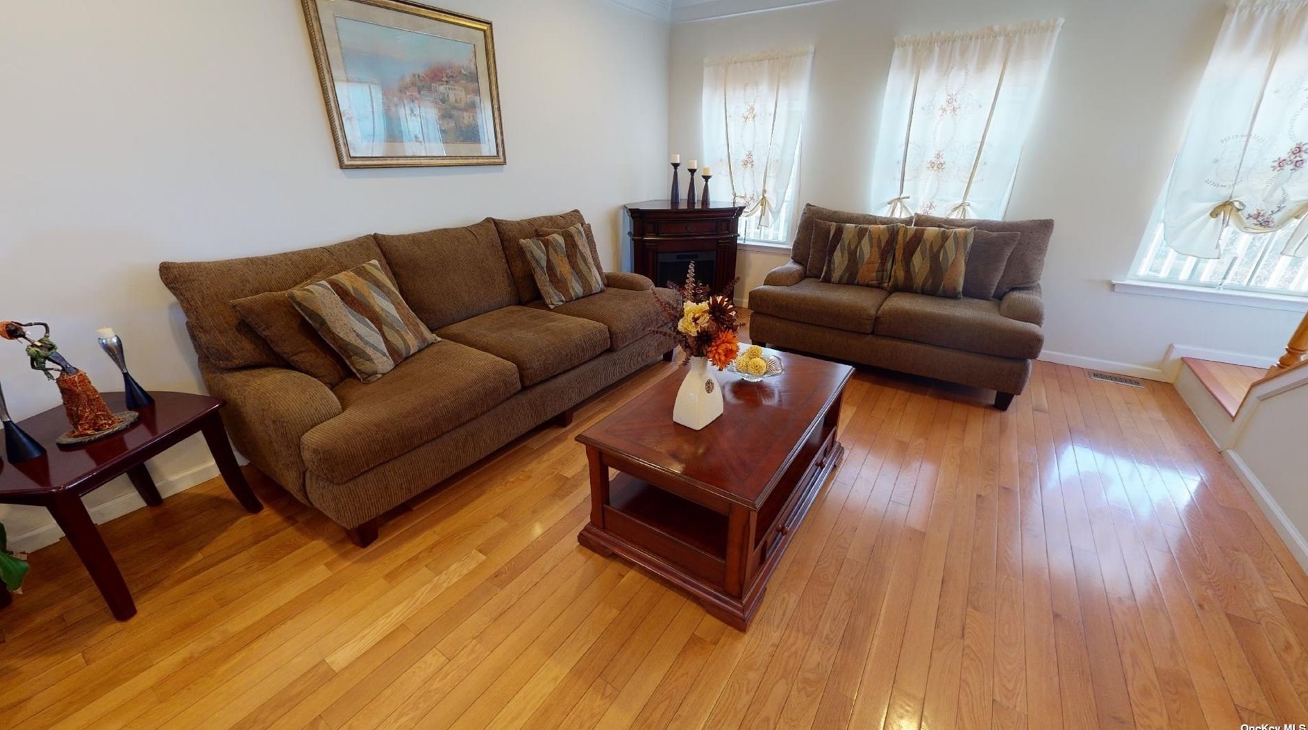 44 Stahlman Ln, Canaan Lake, NY 11772
