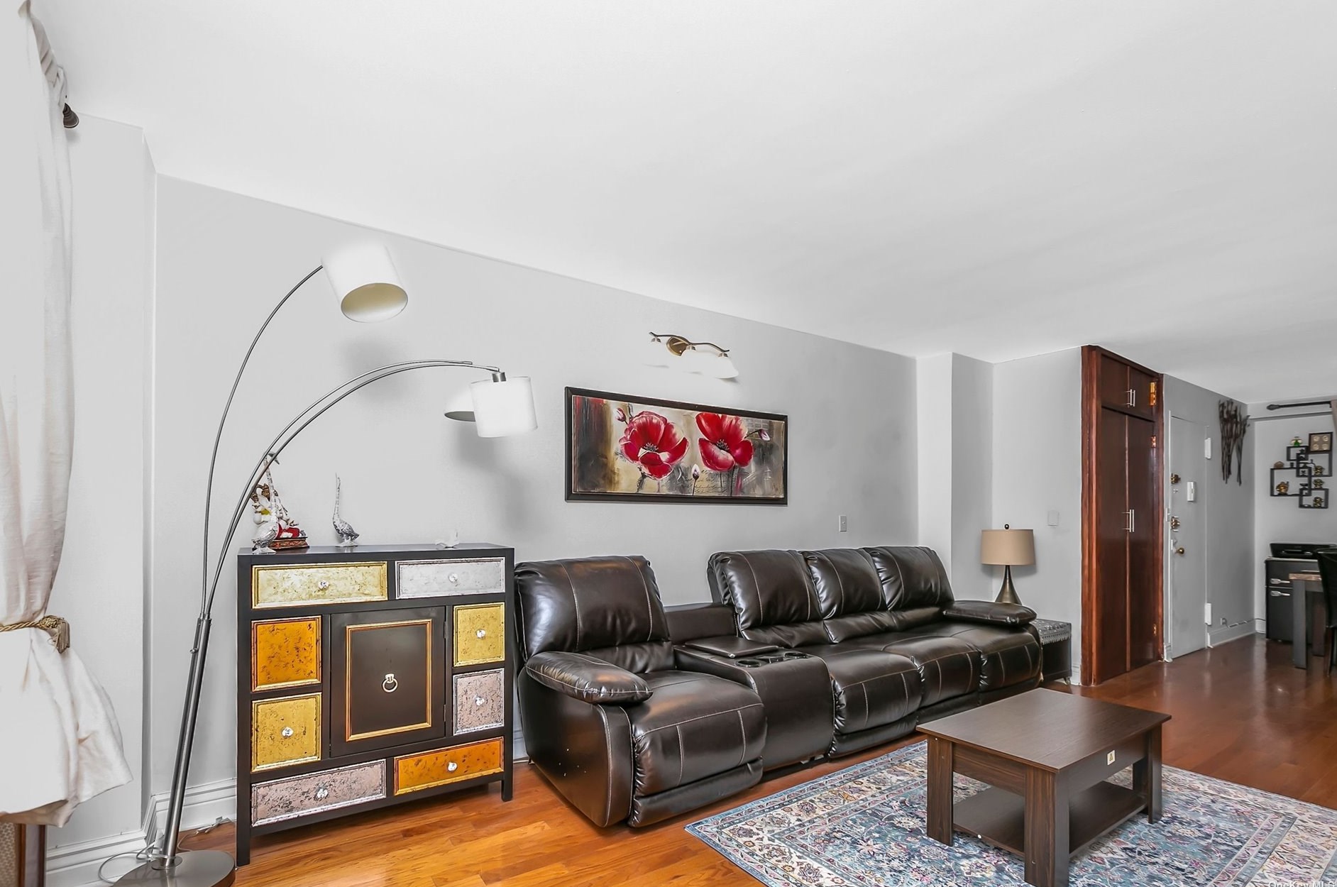 61-15 97th St, Flushing, NY 11374-1215