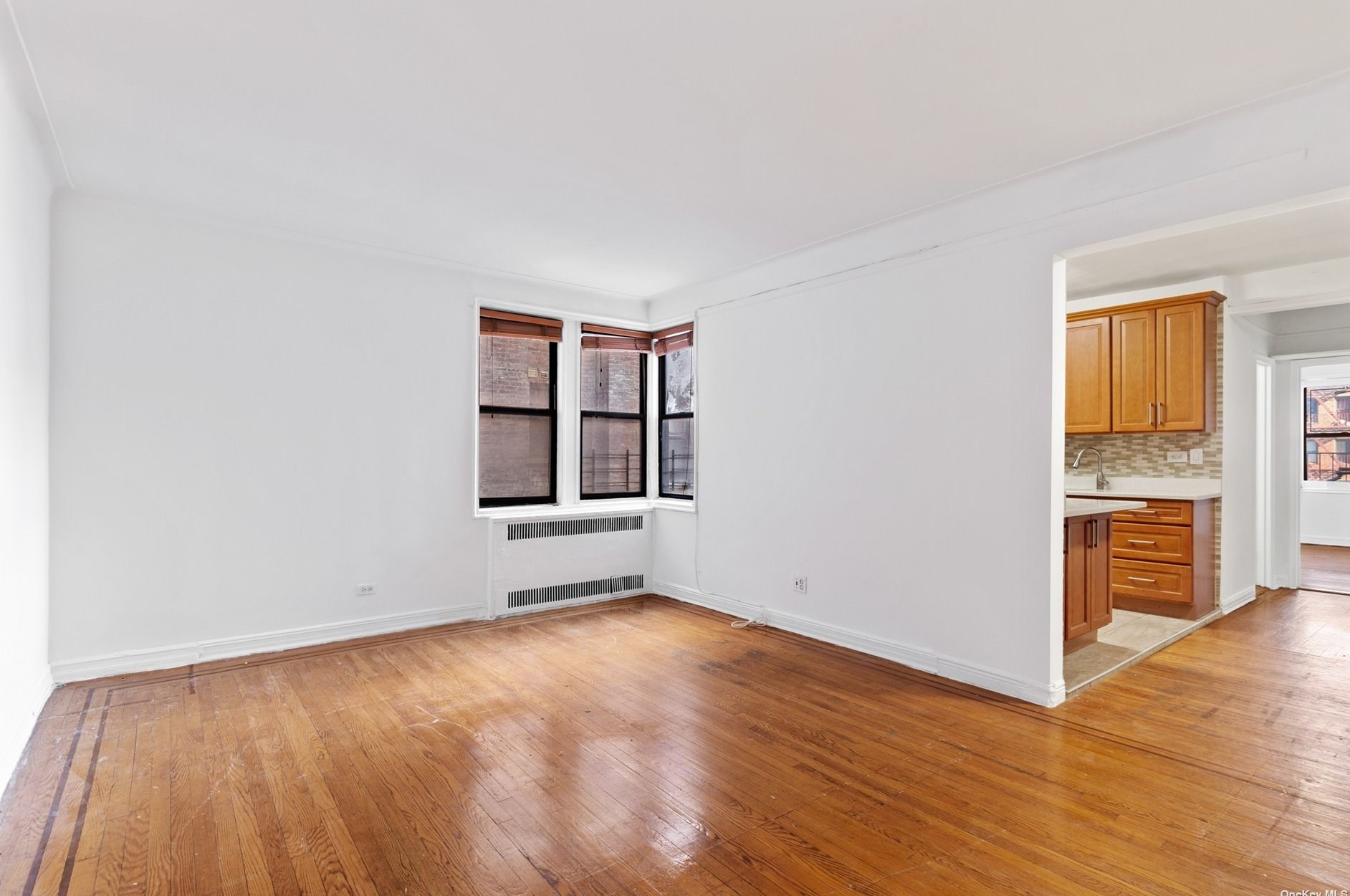 40-35 Ithaca St, Flushing, NY 11379-1430