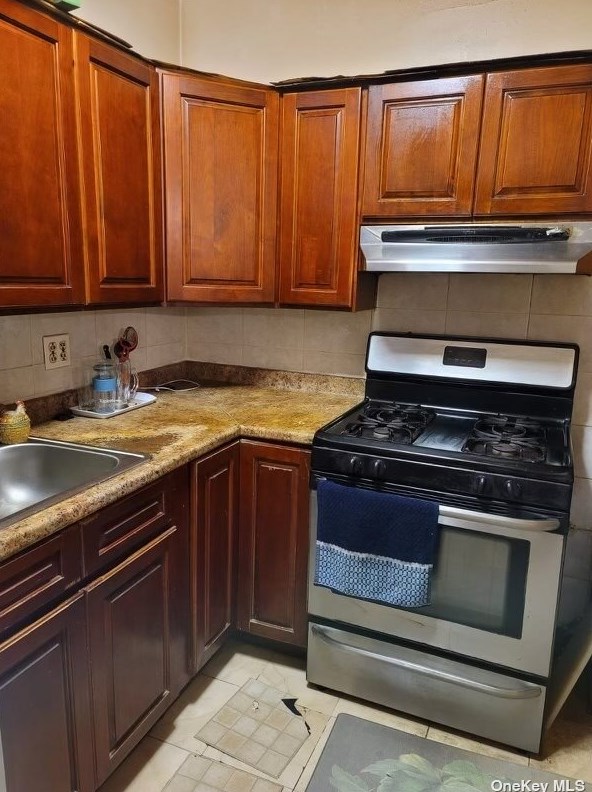 40-19 Ithaca St, Flushing NY  11373-1430 exterior