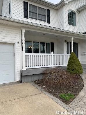 1881 Fairhaven Rd, Hempstead, NY 11554-2516