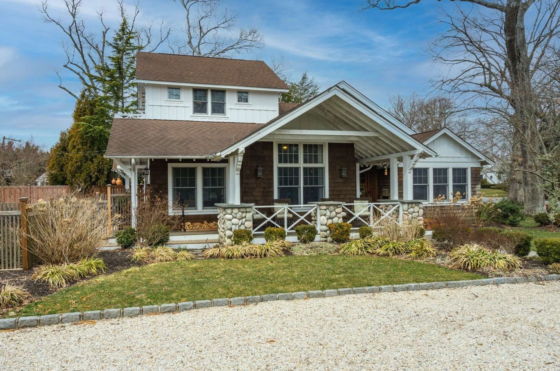 275 Woodland Dr, Brightwaters, NY 11718