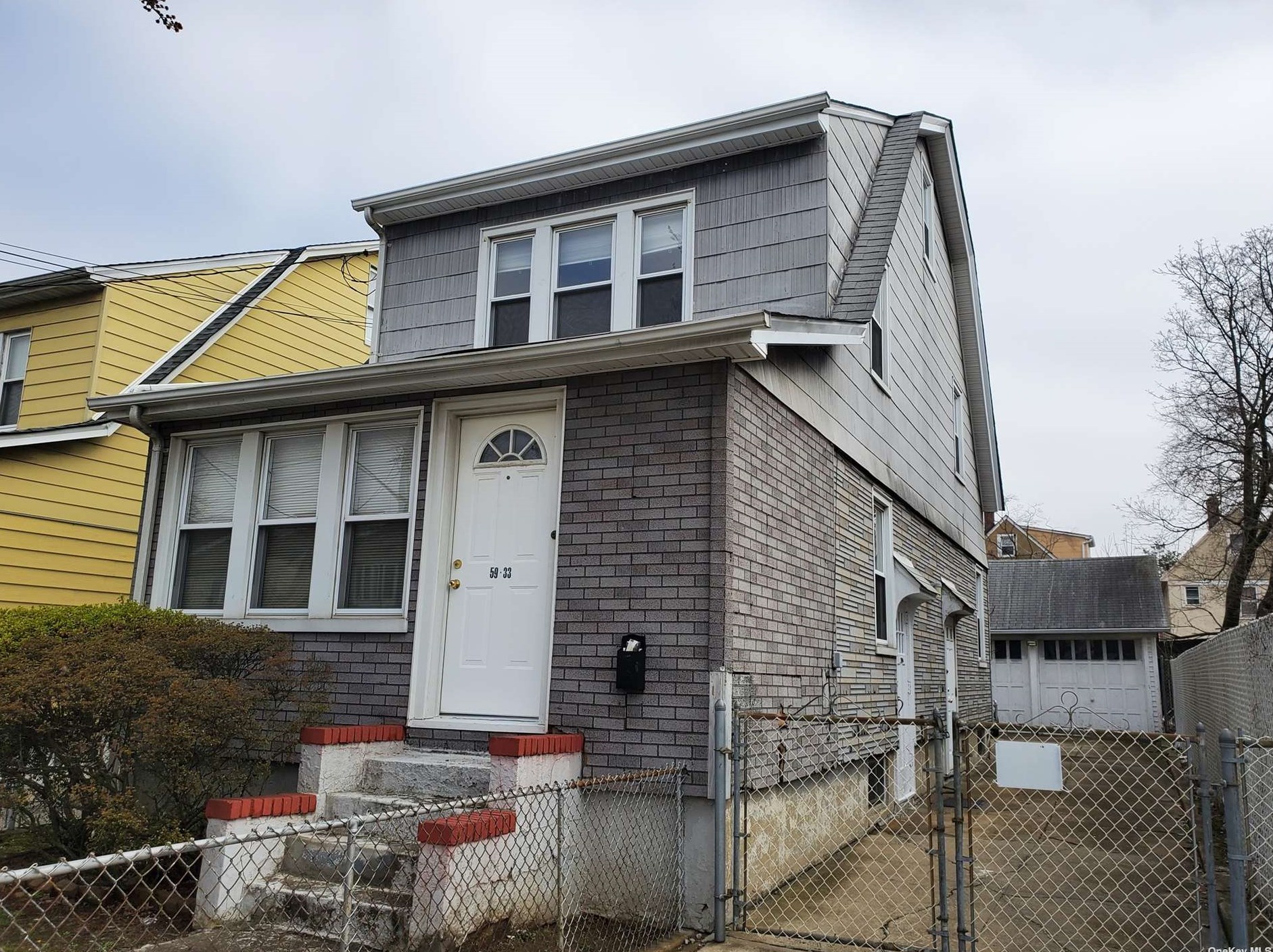 59-33 159th St #2nd Fl, Flushing, NY 11365