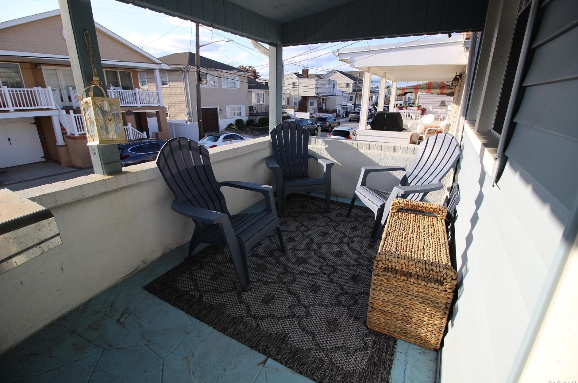 76 Rochester Ave, East Atlantic Beach, NY 11561