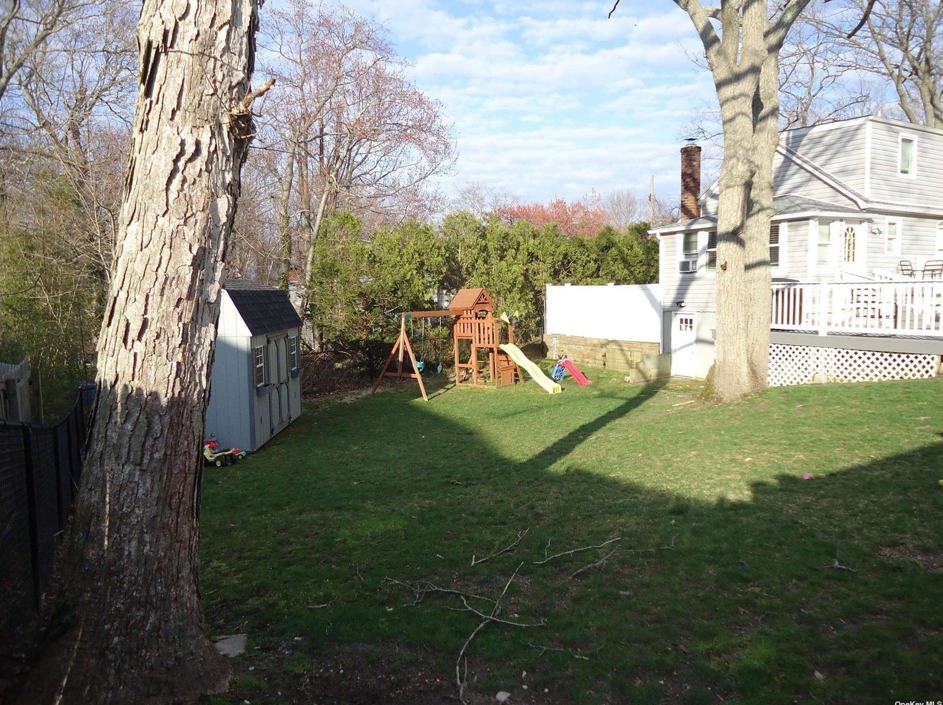16 Overhill Rd, Rocky Point, NY 11778