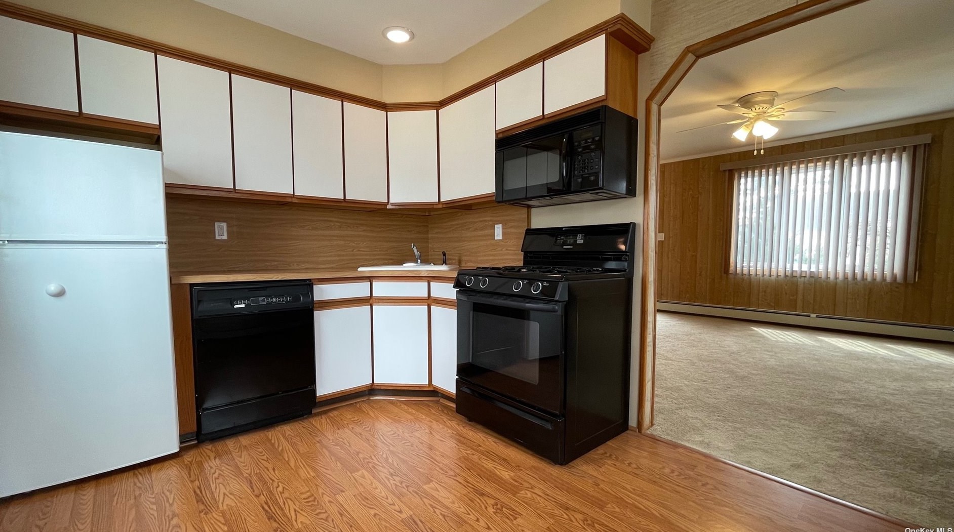 2365 1st St, Hempstead, NY 11554-2646