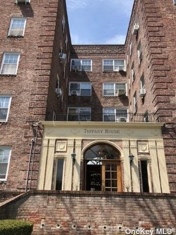 623 Central Ave #403, Cedarhurst, NY 11516